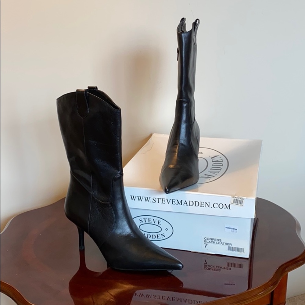 Steve Madden black leather boots NIB